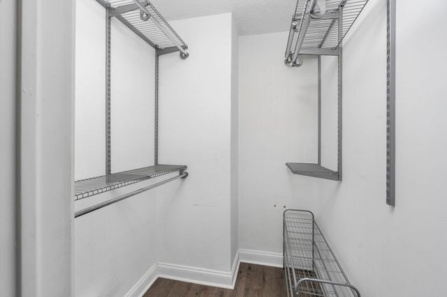 402 MARSHALL ST, Staunton, VA 24401