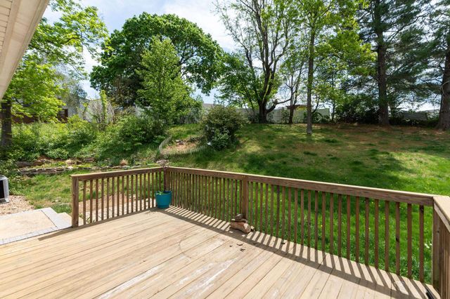 402 MARSHALL ST, Staunton, VA 24401