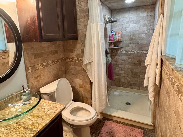 503 Edgewood RD, Kilgore, TX 75662