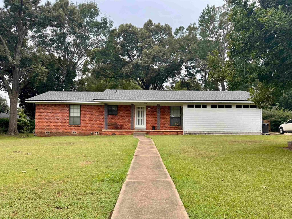 503 Edgewood RD, Kilgore, TX 75662