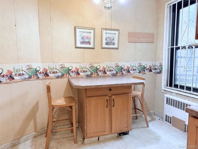 83-30 98 Street 1A, Woodhaven, NY 11421