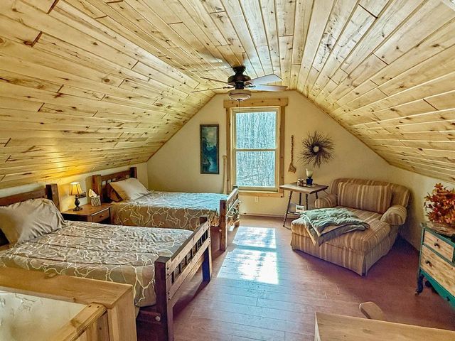 808 W BARKER AVENUE, Merrill, WI 54452