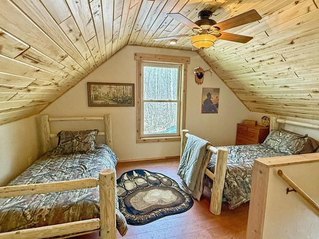 808 W BARKER AVENUE, Merrill, WI 54452