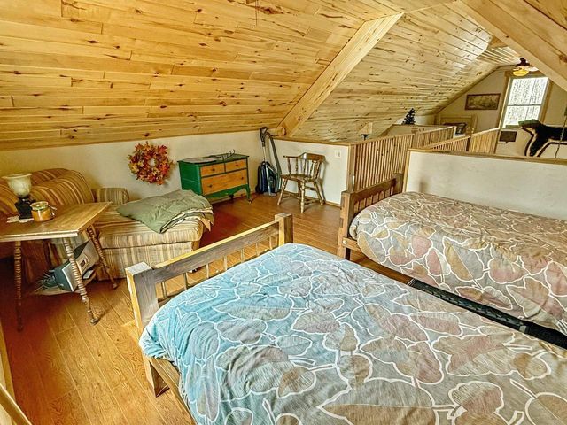 808 W BARKER AVENUE, Merrill, WI 54452