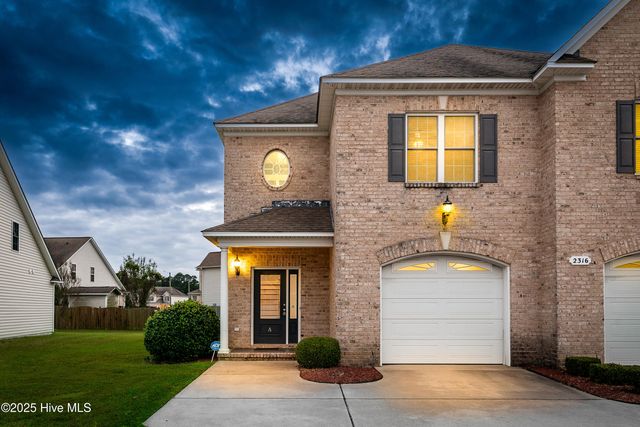 2316 Dovedale Drive A, Greenville, NC 27834