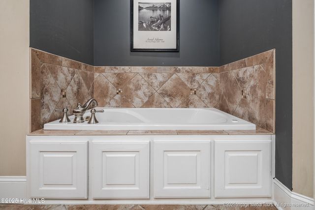 2316 Dovedale Drive A, Greenville, NC 27834