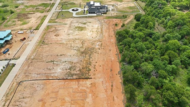 2710 Kentucky Derby Drive, Bartonville, TX 76226