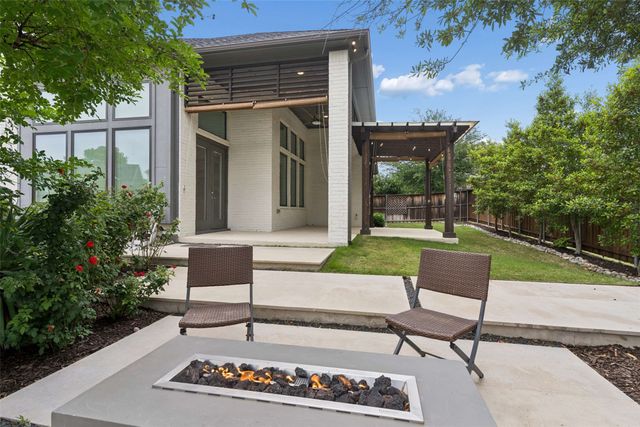 915 Oakhill Street, Allen, TX 75013