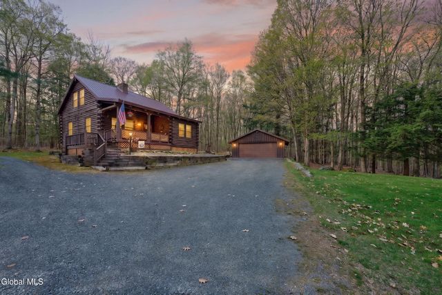 375 Momrow Road, Sand Lake, NY 12153