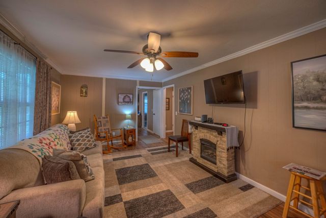 643 Number 20 Mine Road, Mccaysville, GA 30555