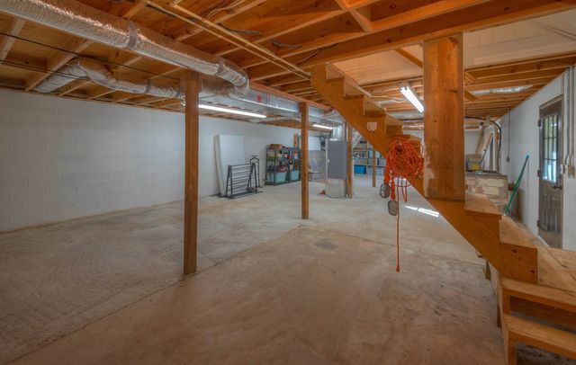 643 Number 20 Mine Road, Mccaysville, GA 30555