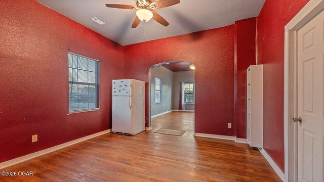 1101 Oak Street, Carthage, MO 64836