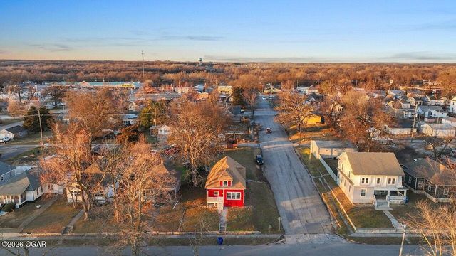 1101 Oak Street, Carthage, MO 64836