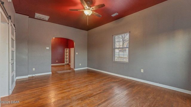 1101 Oak Street, Carthage, MO 64836