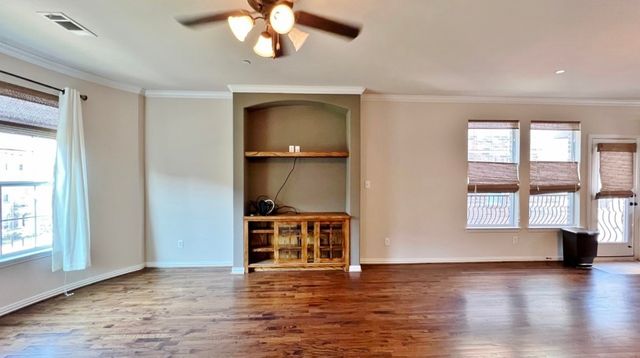 2500 Rockbrook Drive 40, Lewisville, TX 75067