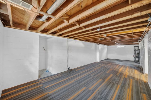 1306 Southlawn Drive, Des Moines, IA 50315