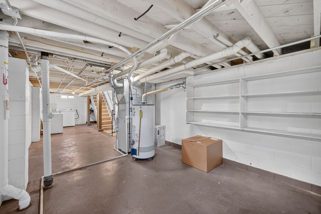 1306 Southlawn Drive, Des Moines, IA 50315
