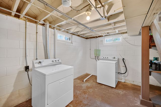 1306 Southlawn Drive, Des Moines, IA 50315