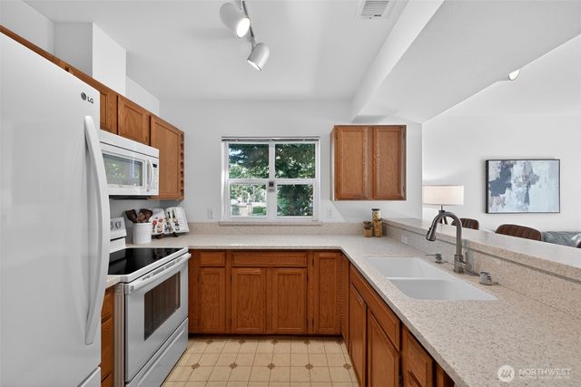 11510 Maple Court, Mukilteo, WA 98275