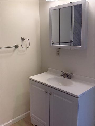 8 Lexington, Forks Twp, PA 18040