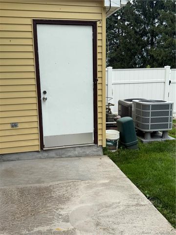 8 Lexington, Forks Twp, PA 18040