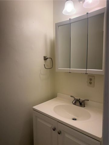 8 Lexington, Forks Twp, PA 18040