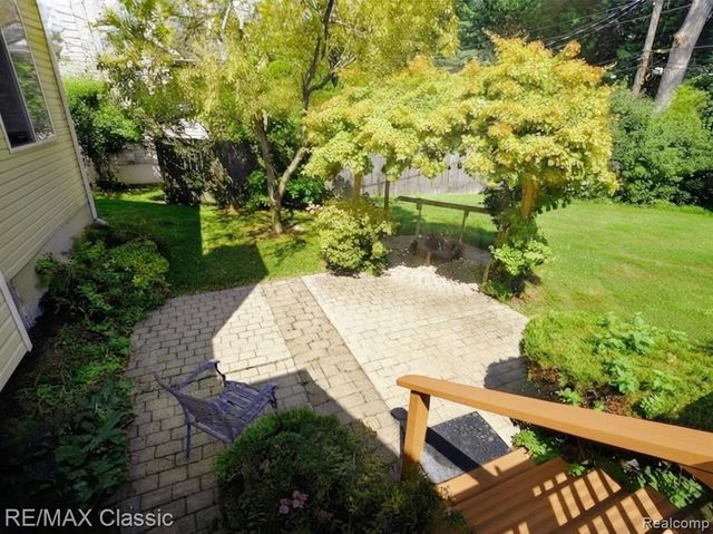 1596 Alsdorf Avenue, Rochester Hills, MI 48309