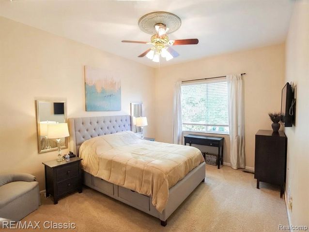 1596 Alsdorf Avenue, Rochester Hills, MI 48309