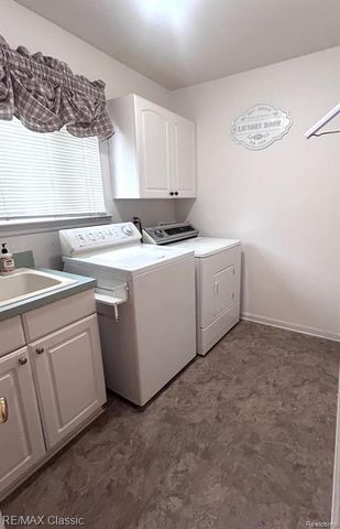 1596 Alsdorf Avenue, Rochester Hills, MI 48309