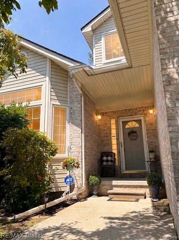 1596 Alsdorf Avenue, Rochester Hills, MI 48309