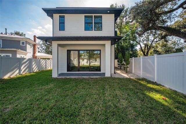 2301 N RIDGEWOOD AVENUE, Tampa, FL 33602