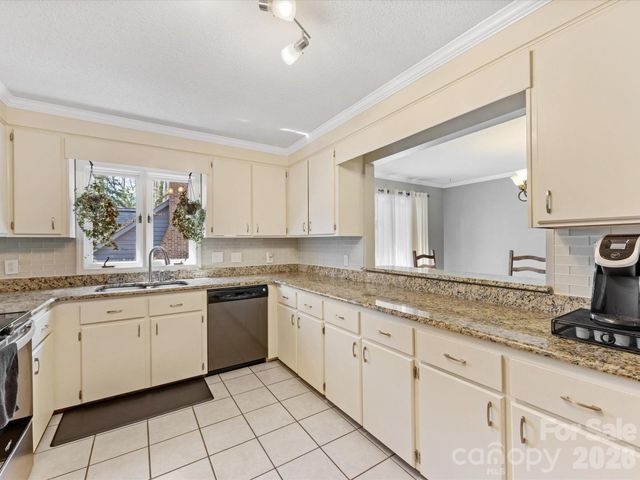 3489 Lake Shore Road S, Denver, NC 28037