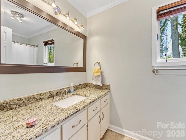 3489 Lake Shore Road S, Denver, NC 28037