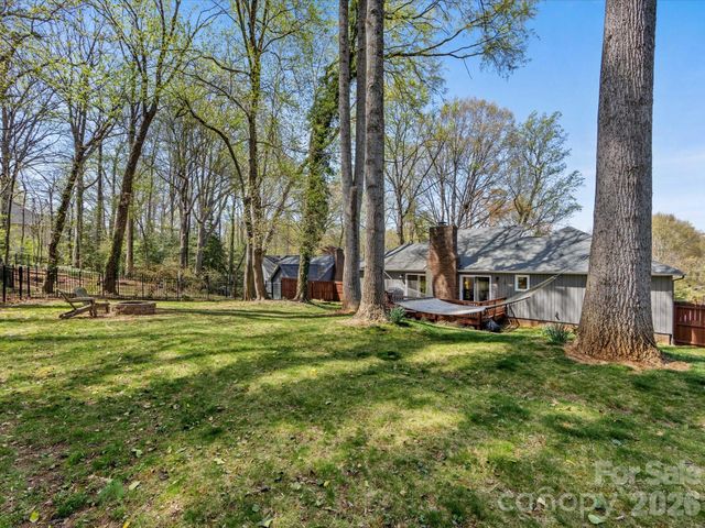 3489 Lake Shore Road S, Denver, NC 28037