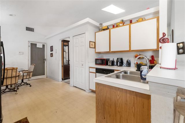 5165 INNESBROOK COURT, Orlando, FL 32808