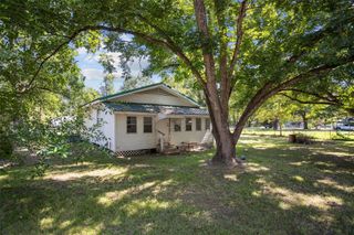 614 E Spruce Street, Huntington, TX 75949