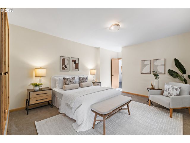 1350 S CAREY Ln, Portland, OR 97219