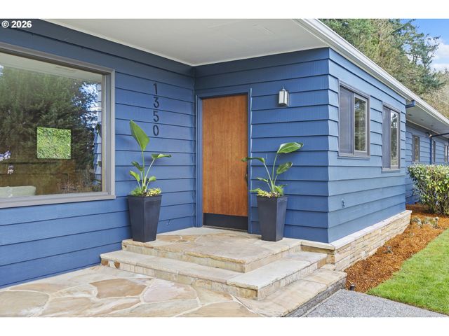1350 S CAREY Ln, Portland, OR 97219