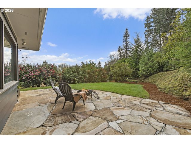 1350 S CAREY Ln, Portland, OR 97219