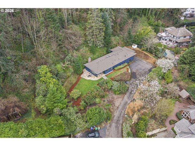 1350 S CAREY Ln, Portland, OR 97219