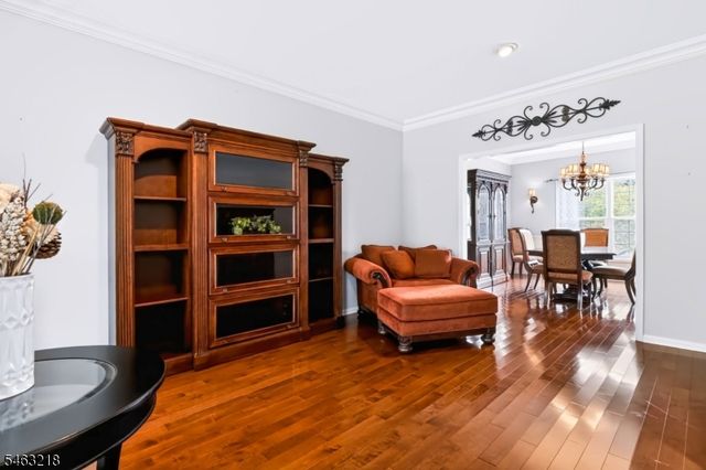 36 Bluebird Way, Raritan Boro, NJ 08869