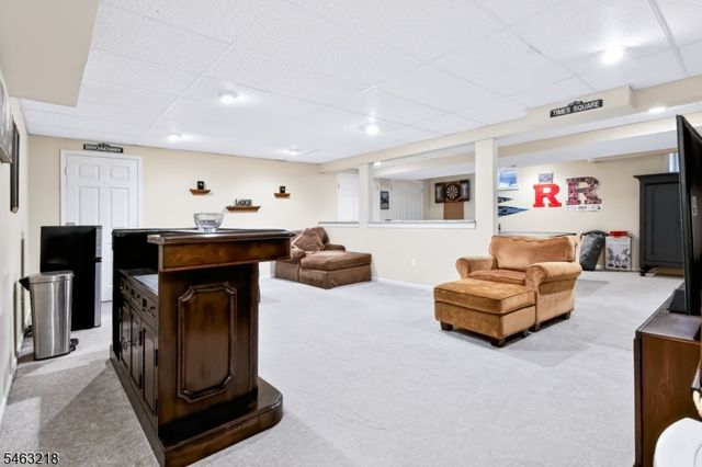36 Bluebird Way, Raritan Boro, NJ 08869