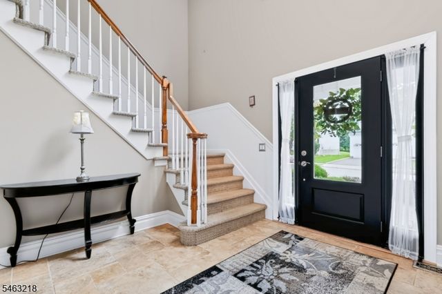 36 Bluebird Way, Raritan Boro, NJ 08869