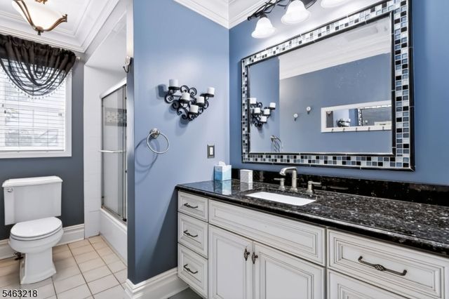 36 Bluebird Way, Raritan Boro, NJ 08869