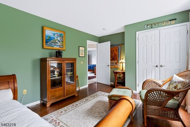 36 Bluebird Way, Raritan Boro, NJ 08869