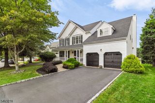 36 Bluebird Way, Raritan Boro, NJ 08869