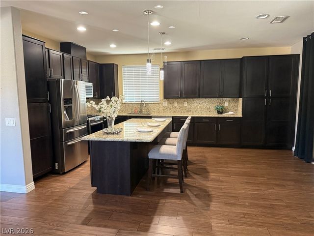 10665 Mount Blackburn Avenue, Las Vegas, NV 89166