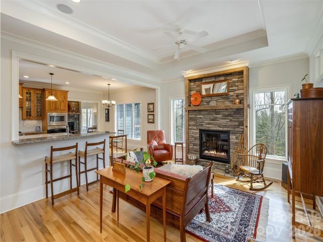 72 Dusky Court, Hendersonville, NC 28739