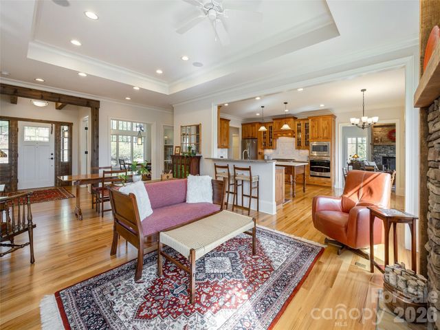 72 Dusky Court, Hendersonville, NC 28739