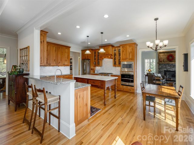 72 Dusky Court, Hendersonville, NC 28739
